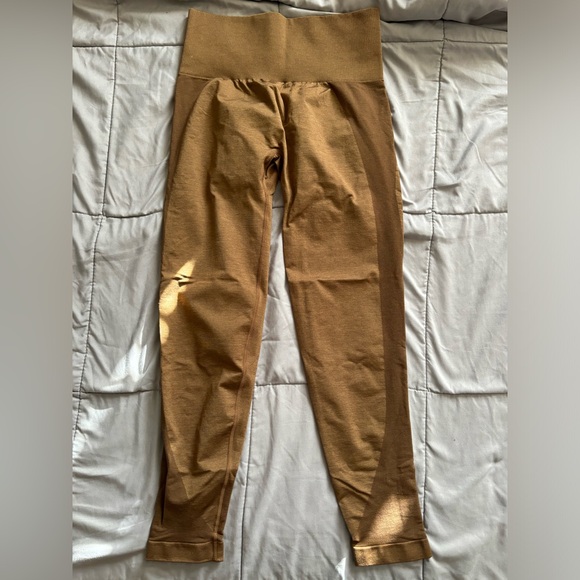 NVGTN Mocha Contour 2.0 Seamless Leggings - Picture 2 of 6